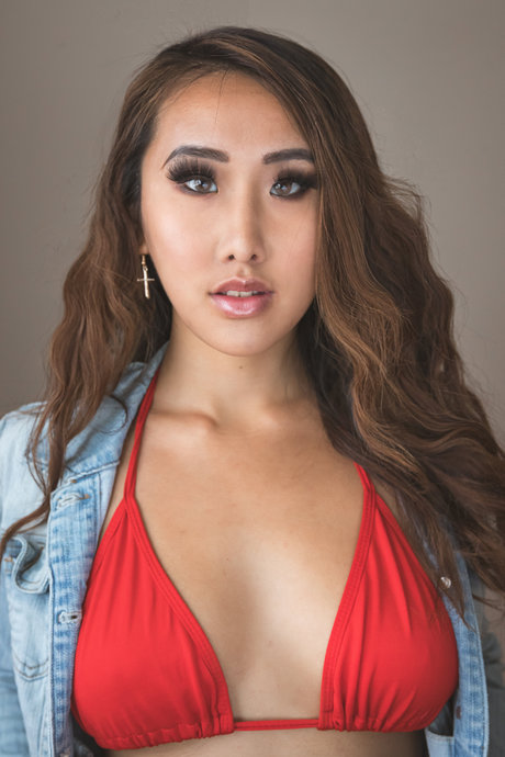 Jada Koi star nudes picture