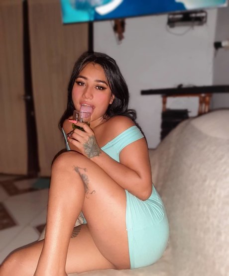 Adabella exclusive star picture