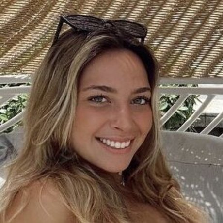 Bella potocny naked model pic