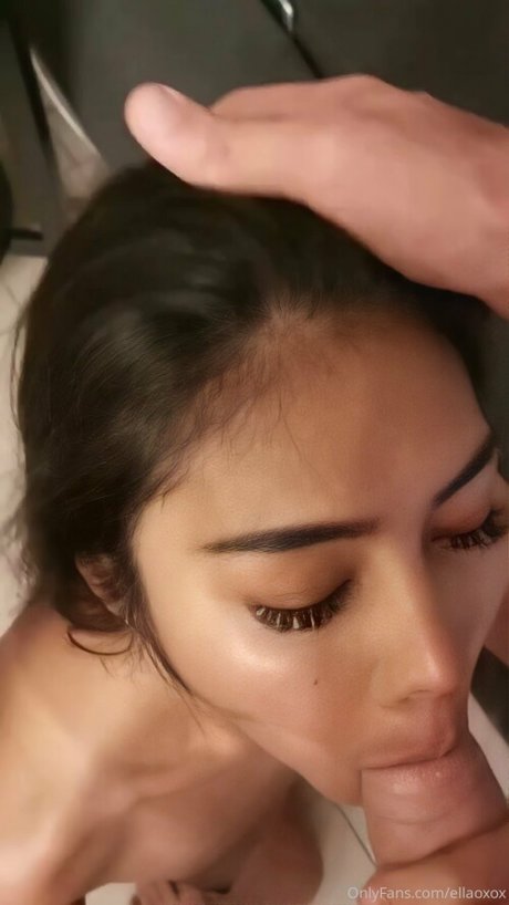 Ella Knoxi actress img