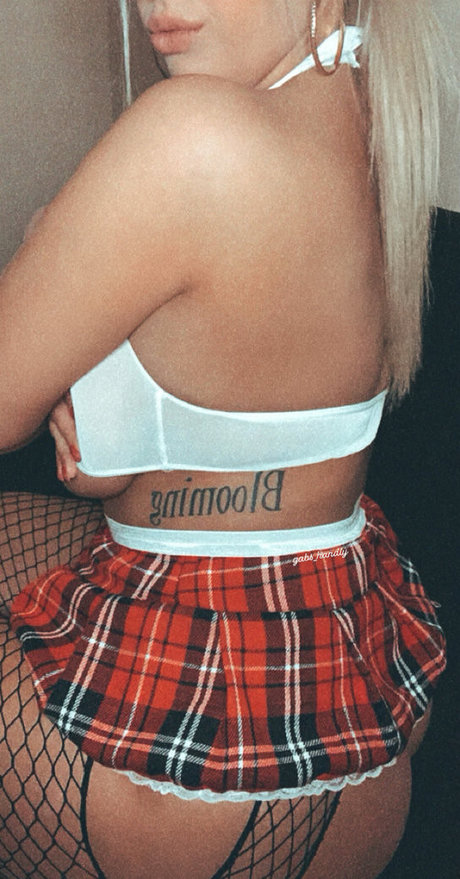 Gabs Handly model nice pic