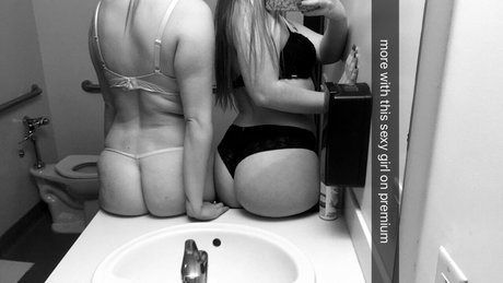 townslut_ pornographic actress pic