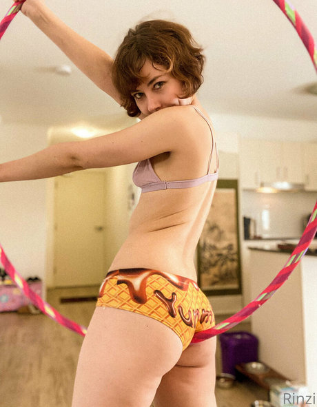 Rinzi model high quality images