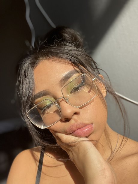 Potato Comrade star sexy photo