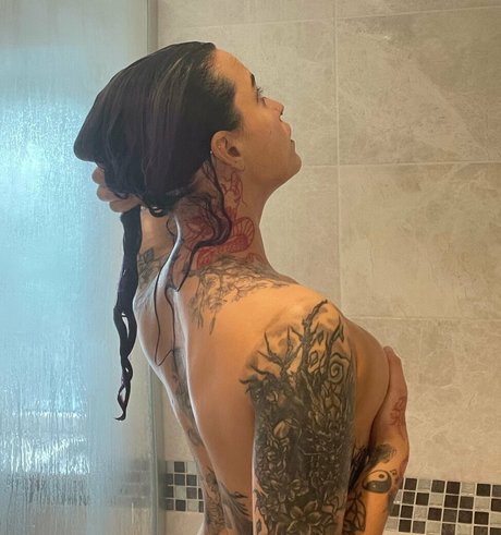 Ashleymarieeg star nude photos