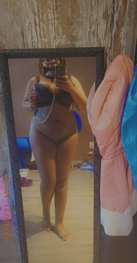 revolverthotcelot nude star archive