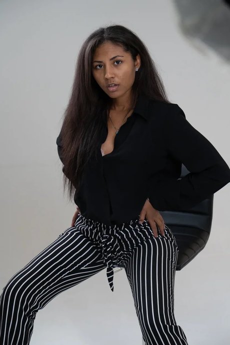 Leah MilkDiamond best actress images