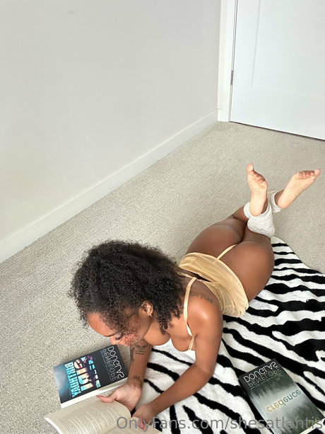 Atlantis pornstar image