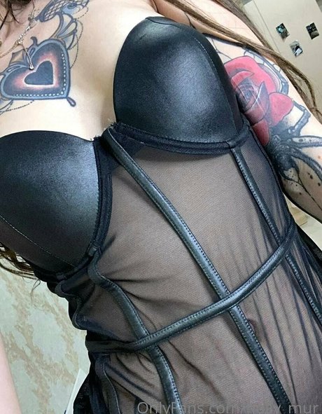 Holly Mur porn actress picture