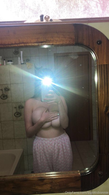 Astar xo model nudes galleries