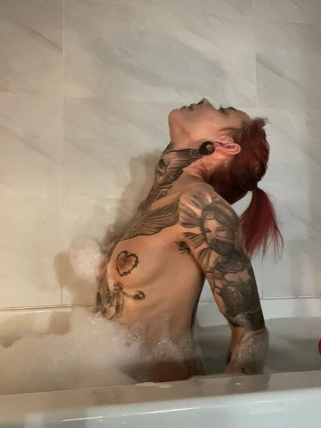 Luna Extreme_ pornstar high quality gallery