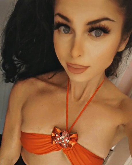 RachelLaurenGray sexy actress pic