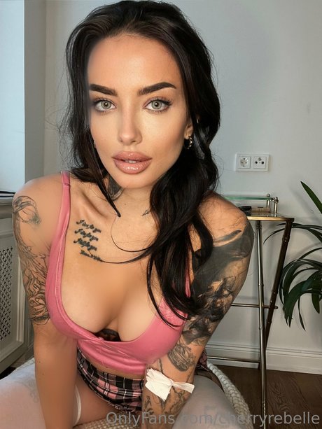 Cherry Rebelle erotic star img