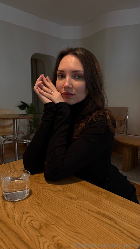 Dani Purrre model adult img