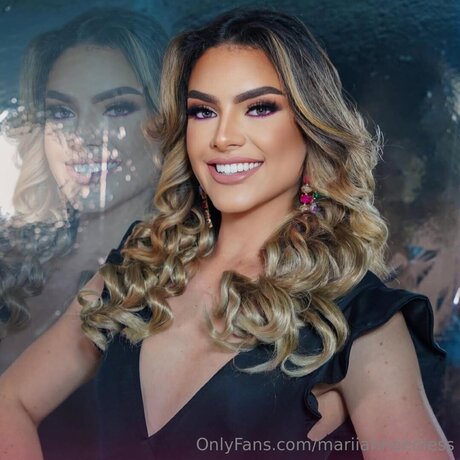 Mariiahneedless exclusive model img