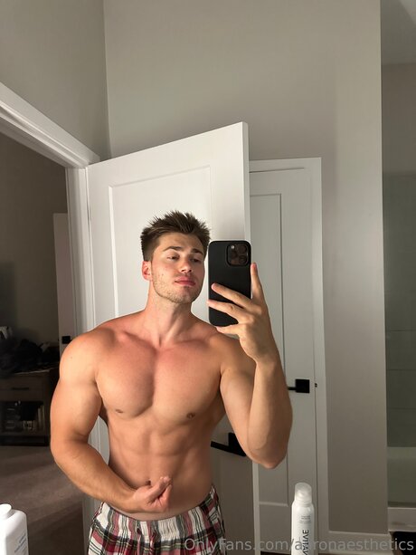Aaronaesthetics pornstar hot picture