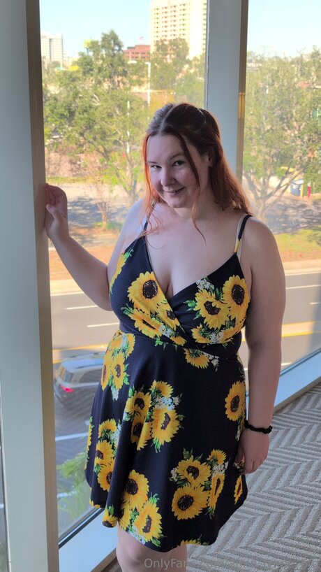 Anna Lynne Ofg hot model photo