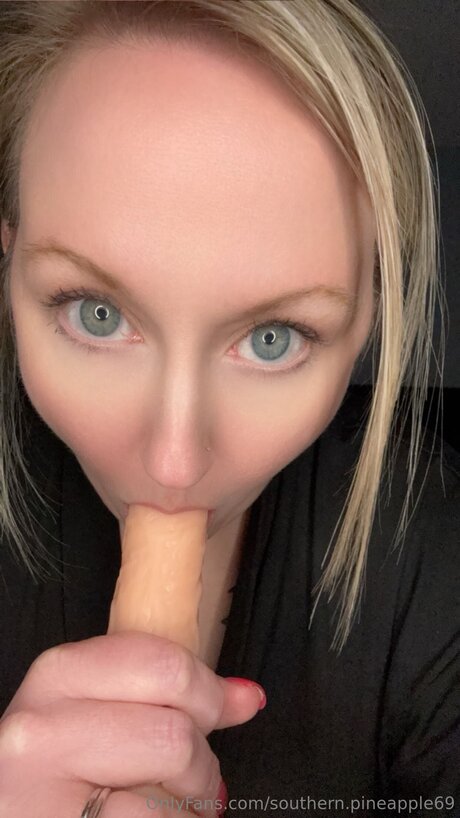 Southern Pineapple69 model free archive