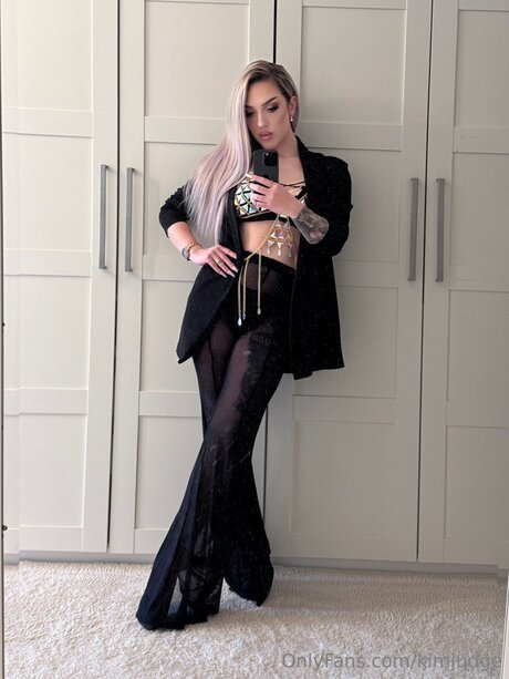 Kimjudge top actress photos