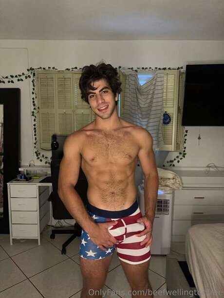 Beefwellingtonfree xxx model image