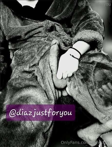 Ironvixen pornstar adult image