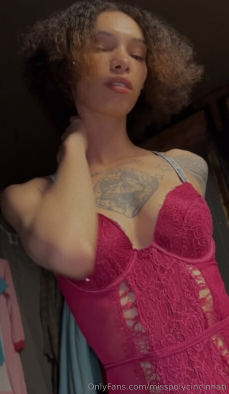 Misspolycincinnati model pretty photo