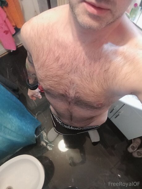 Freeroyalof xxx model pictures