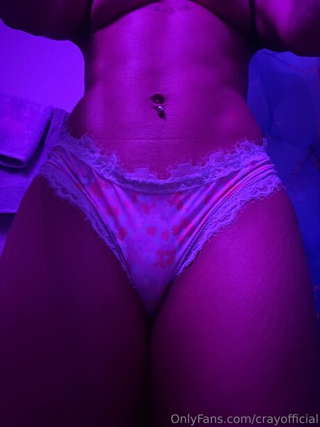 Crayofficial naked model pictures