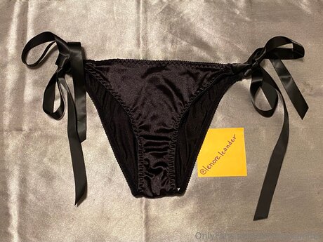 Lenore Leander pornstar pic