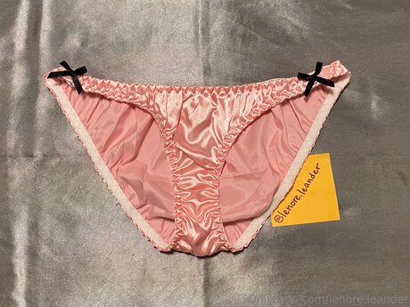 Lenore Leander star erotic image