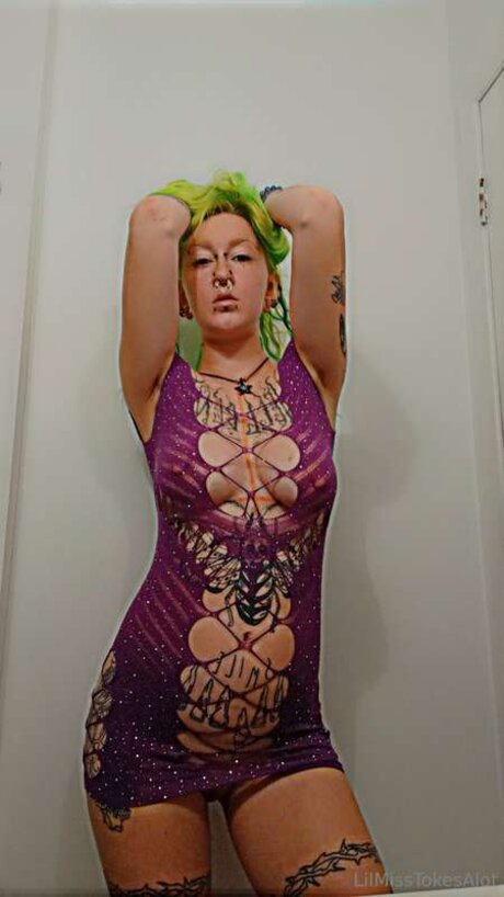 The Buzzing Banshee model nice photo