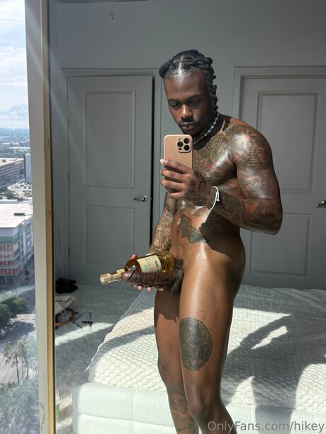 Hikey erotic model picture