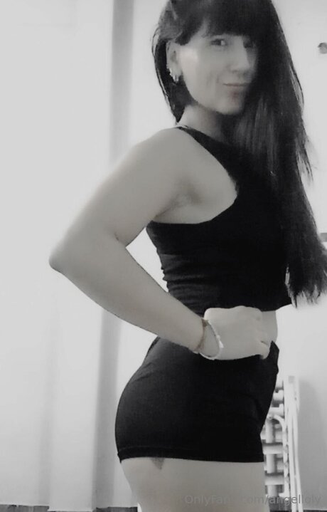 prone onlyfans perfect pics