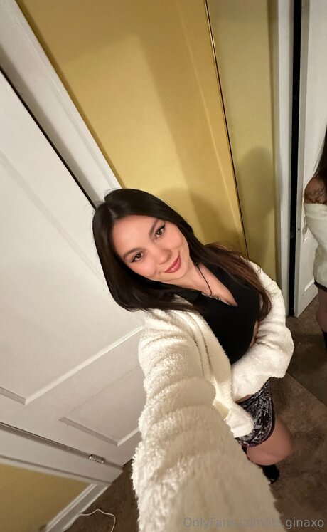 Its Ginaxo nude star img