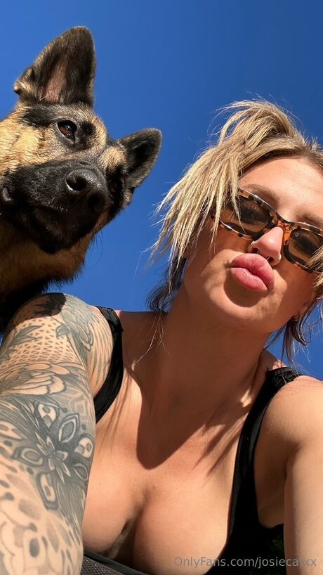Josiecatxx hd model photo