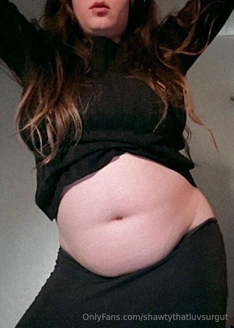 Shawtythatluvsurgut star pornographic gallery