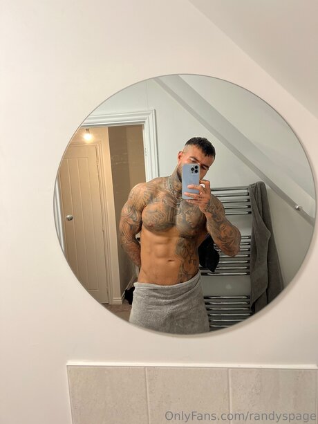 Randyspage exclusive star image