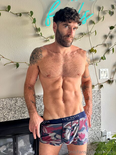 Kenfeels best model photos