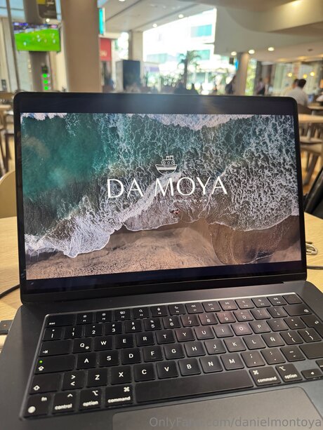 Danielmontoya naked star archive