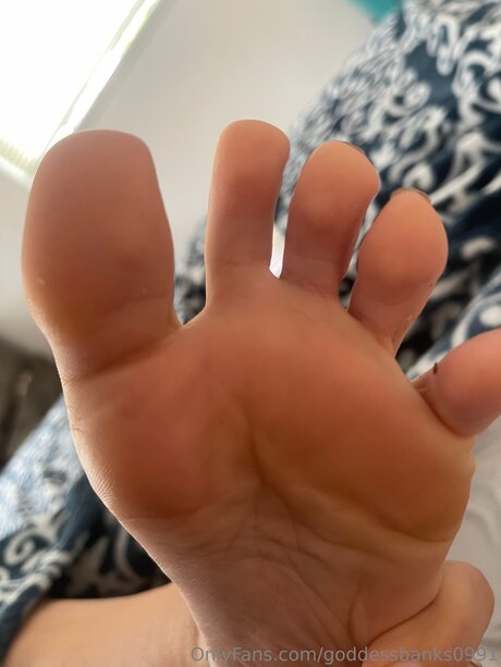 Goddessbanks0991 nude star photo