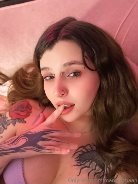 Marcyychaan nude model pics