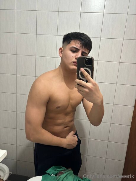 Eeerik perfect star images