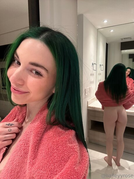 Baileyyrose pretty pornstar pic