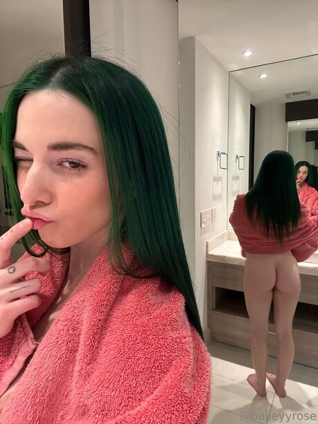 Baileyyrose beautiful pornstar photo