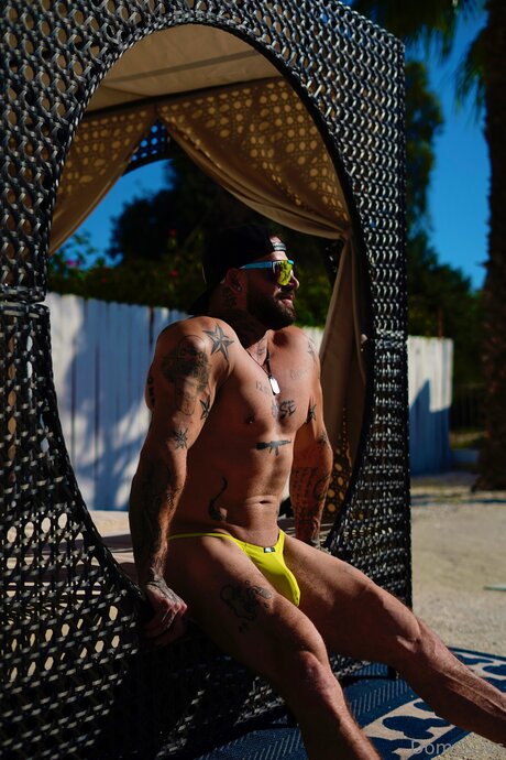 Domsluvz star adult pics