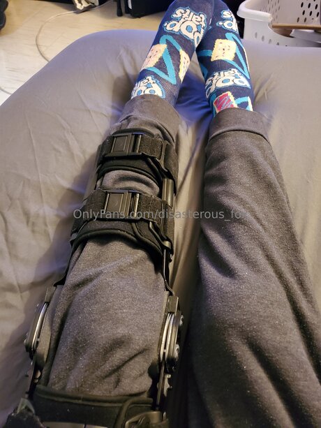 Disasterous Fox model naked galleries