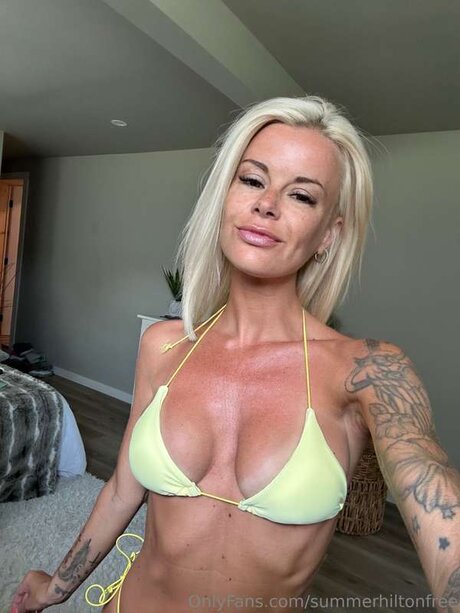 Summerhiltonfree pornstar adult photos