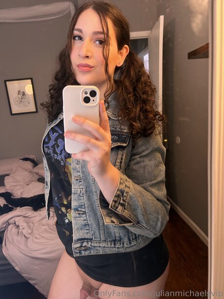 Julianmichaelsvip pornographic star picture