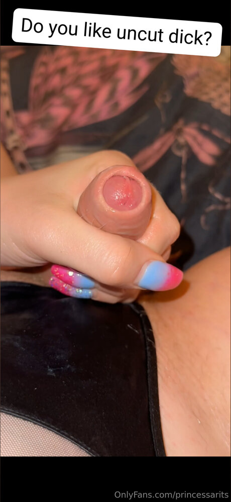 Princessarits sexy actress pic