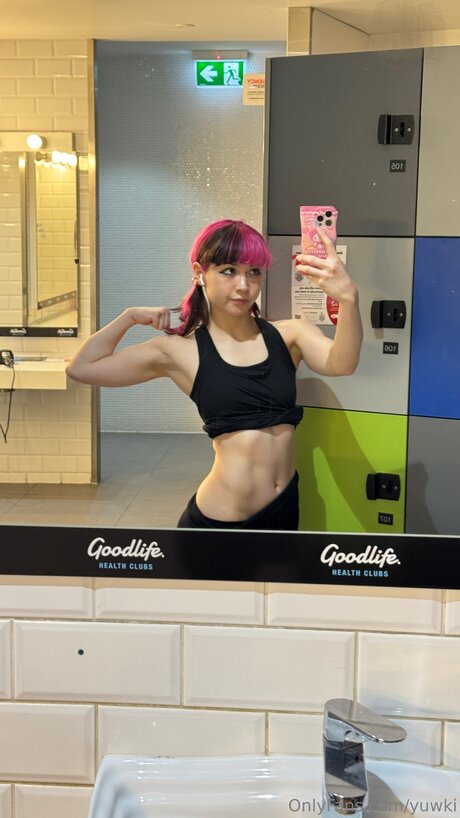 Yuwki star best photos